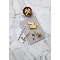 Emma Ostesæt 2 dele