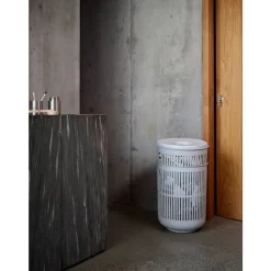 Ume Vasketøjskurv med låg