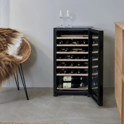 Vinkøleskab 33 flasker